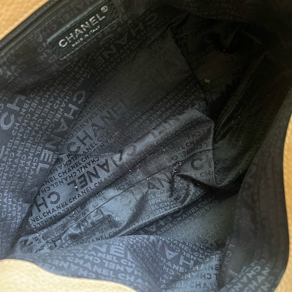 Authentic Chanel Bag- cream with silver hardware - Picture 9 of 11